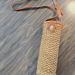 Tall Woven Wicker Insulated Wine/Other Carrier w/ Adjustable Strap NWOT